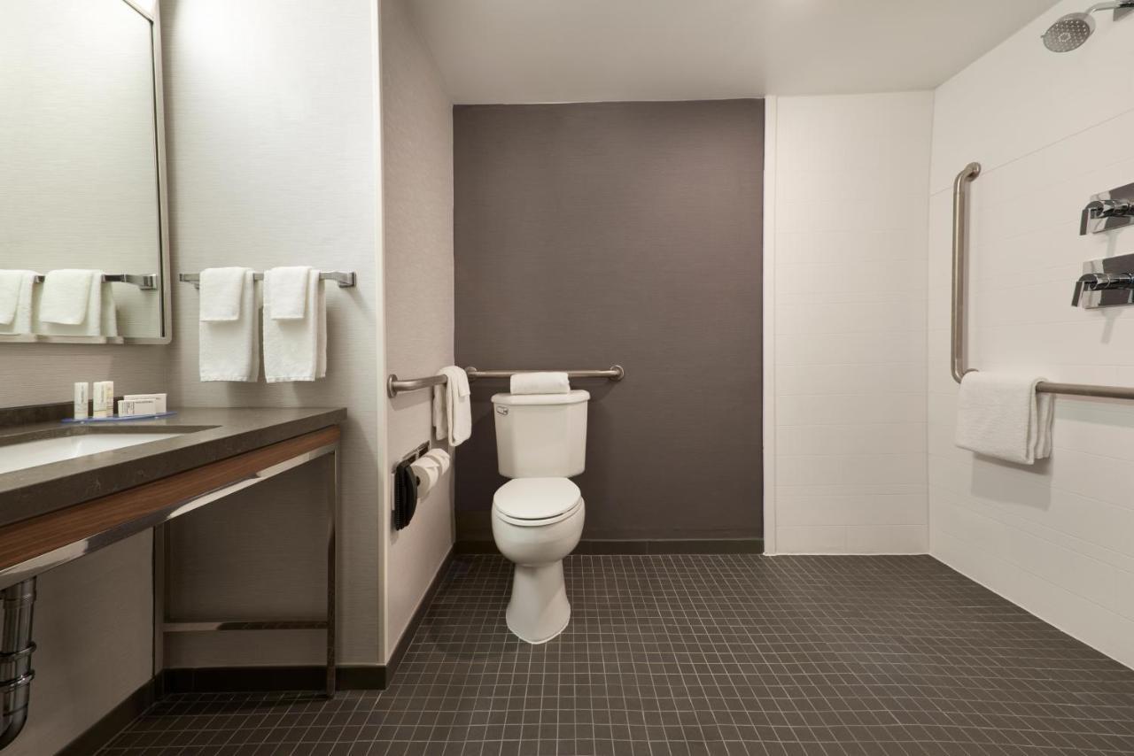 Hotel Courtyard By Marriott Toronto Mississauga/Meadowvale Esterno foto