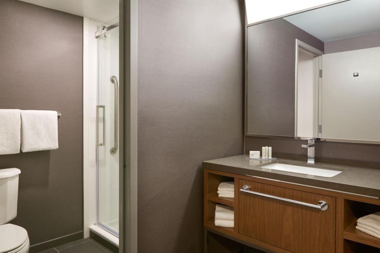 Hotel Courtyard By Marriott Toronto Mississauga/Meadowvale Esterno foto